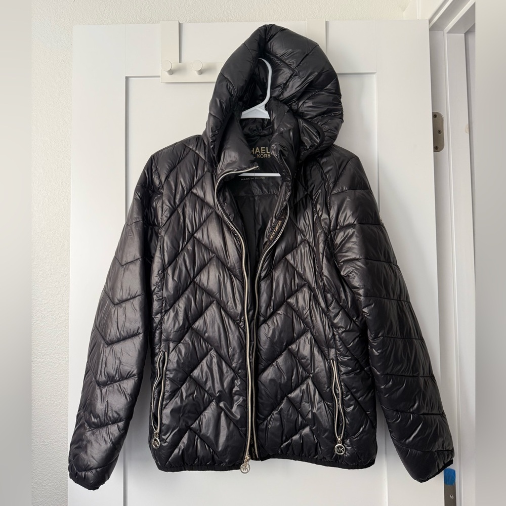 Michael Kors packable quilted puffer jacket - Picture 10 of 11